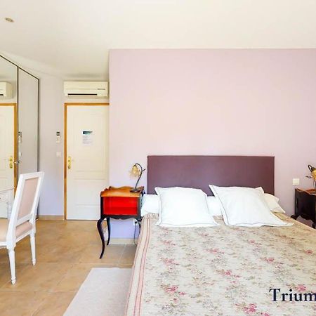 Relais De L'Alsou- Piscine Bed & Breakfast Labastide-en-Val Luaran gambar