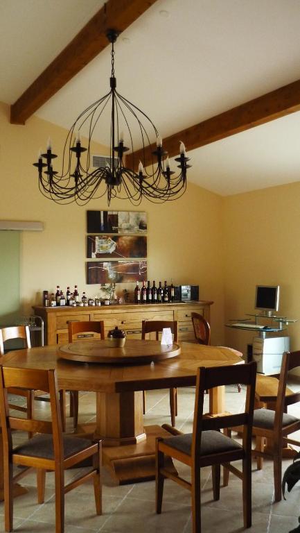 Relais De L'Alsou- Piscine Bed & Breakfast Labastide-en-Val Luaran gambar